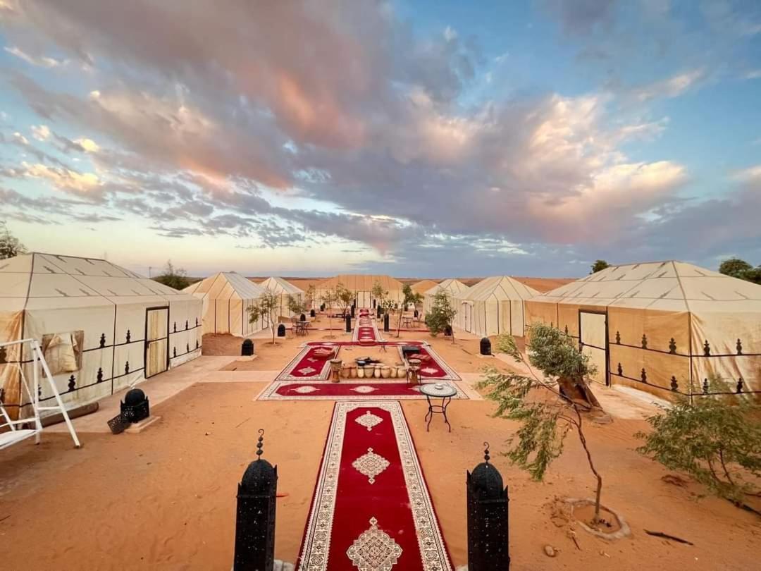 Family Luxury Glamping Hotell Merzouga Eksteriør bilde
